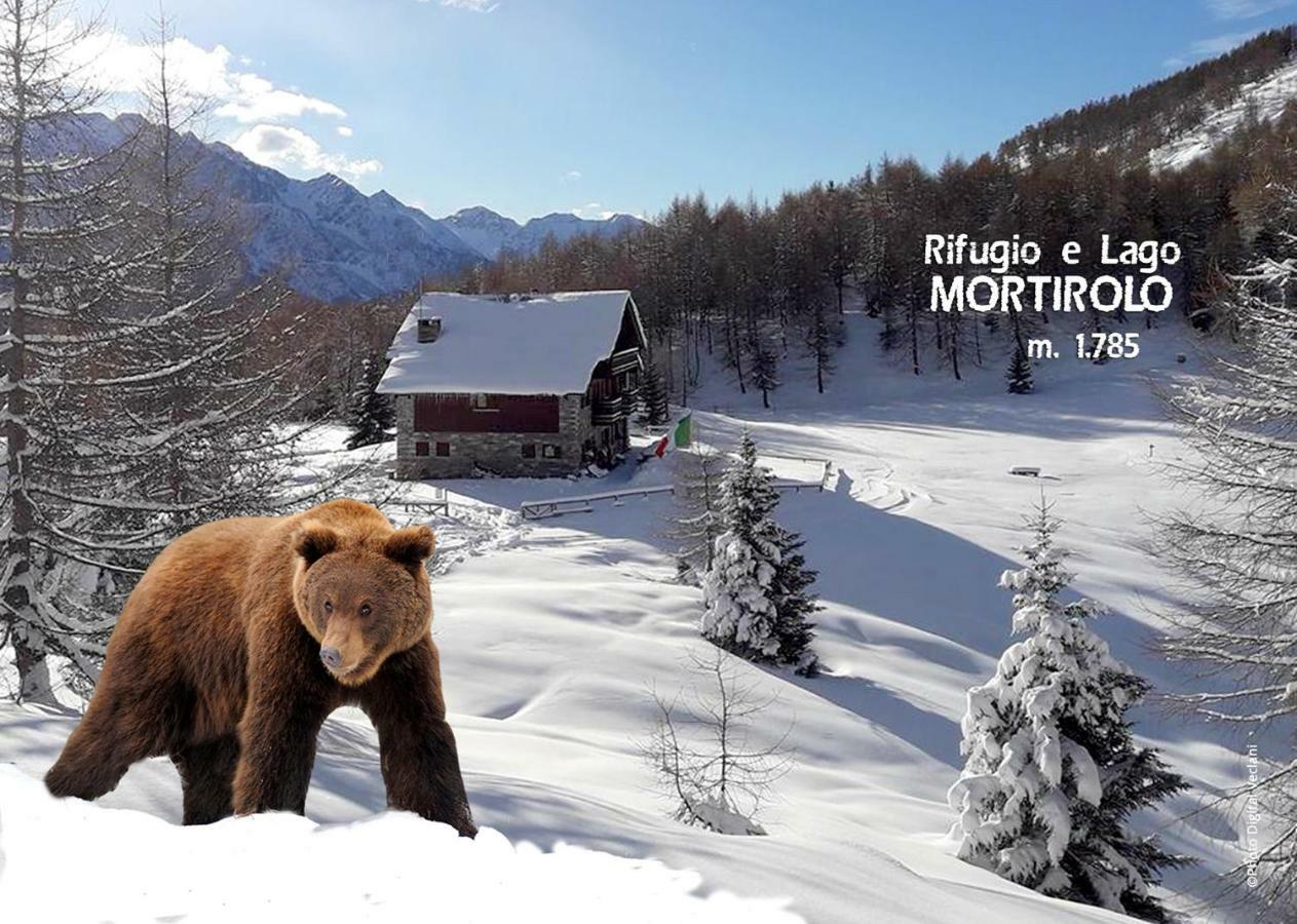 Rifugio Al Lago Del Mortirolo In Inverno Raggiungibile Solo A Piedi Monno Eksteriør bilde